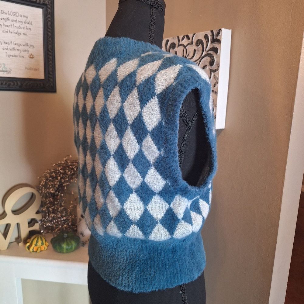 Sincerely Jules argyle preppy fuzzy sweater vest xs small med - Picture 9 of 16
